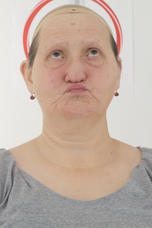 Age56-NancyMiller/12_Pucker-Look_Up/01_Cam01.jpg
