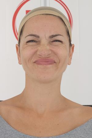 Age42-OliviaRose/06_Face_Compression/01_Cam01.jpg